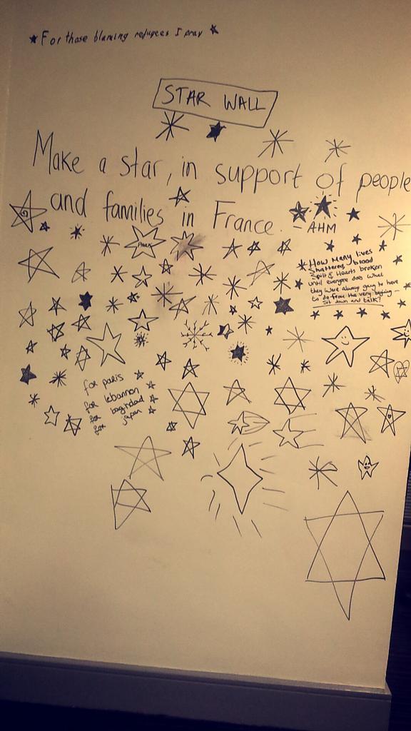 melissa_ysj's tweet photo. best thing I've seen all day #ysj #ParisAttacks https://t.co/EhdUOt1IBO