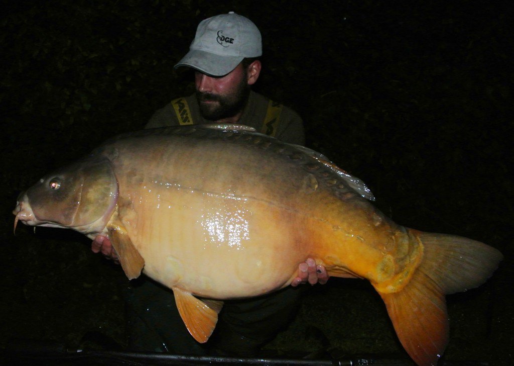 EdgeTackle's tweet photo. Edge feed activation liquid doin the business in France with this 48lb Hookbaits soaked in the good stuff =edge https://t.co/hAlSv4Qk89