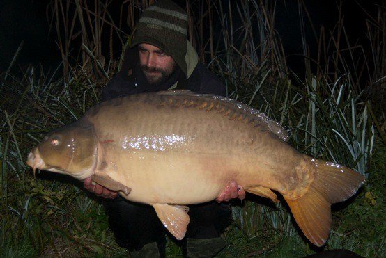 EdgeTackle's tweet photo. Edge feed activation liquid doin the business in France with this 46lb Hookbaits soaked in the good stuff =edge https://t.co/fDSEKn8svb