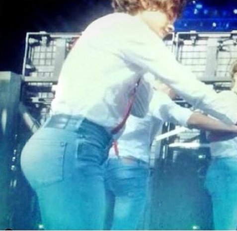 SolangeMF's tweet photo. #EsMultaCuando @bryanmouque tiene mejor trasero que yo! >:-(
(Cr. A quien corresponda) https://t.co/WQwISSJOdH