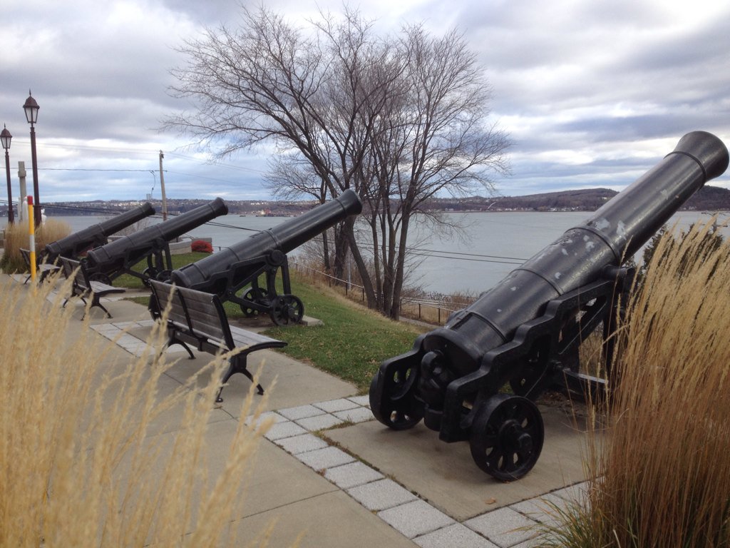 Fred @ mediumBLACK tweet media