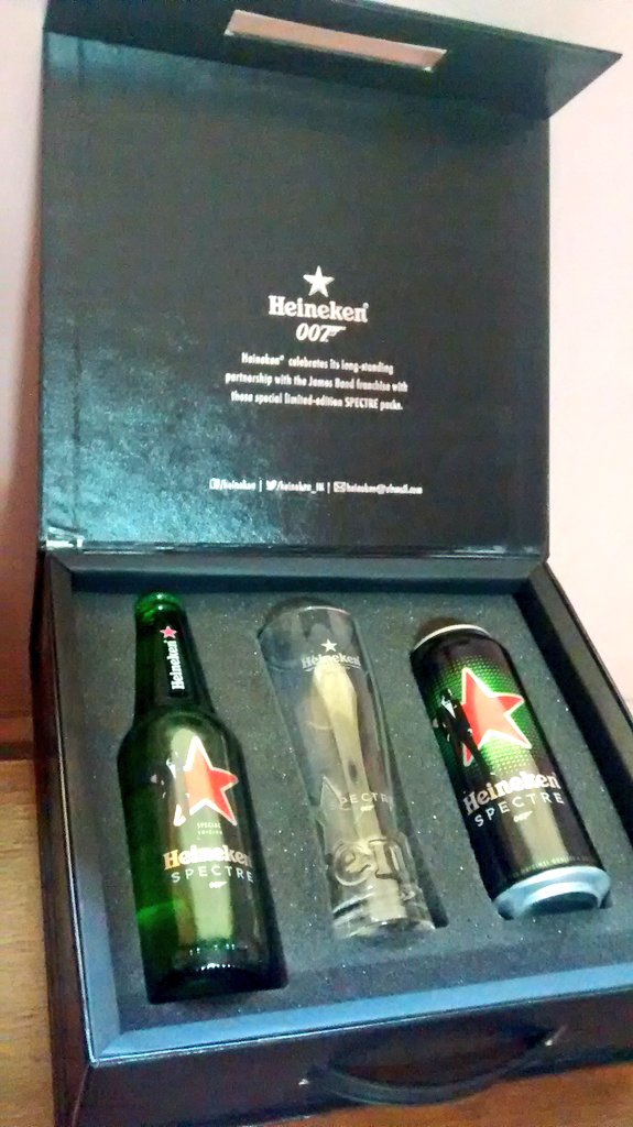 chin80's tweet photo. Thank you @Heineken_IN for sending these #Spectre'cular beers across :-) #OpenBondsWorld https://t.co/X8l8M0EqrN
