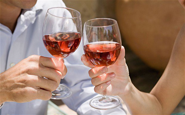ThePoke's tweet photo. French campaign to resist terrorism through drinking gets off to a flying start

https://t.co/WzQO4Sr7wS https://t.co/bMBhsLdOV7