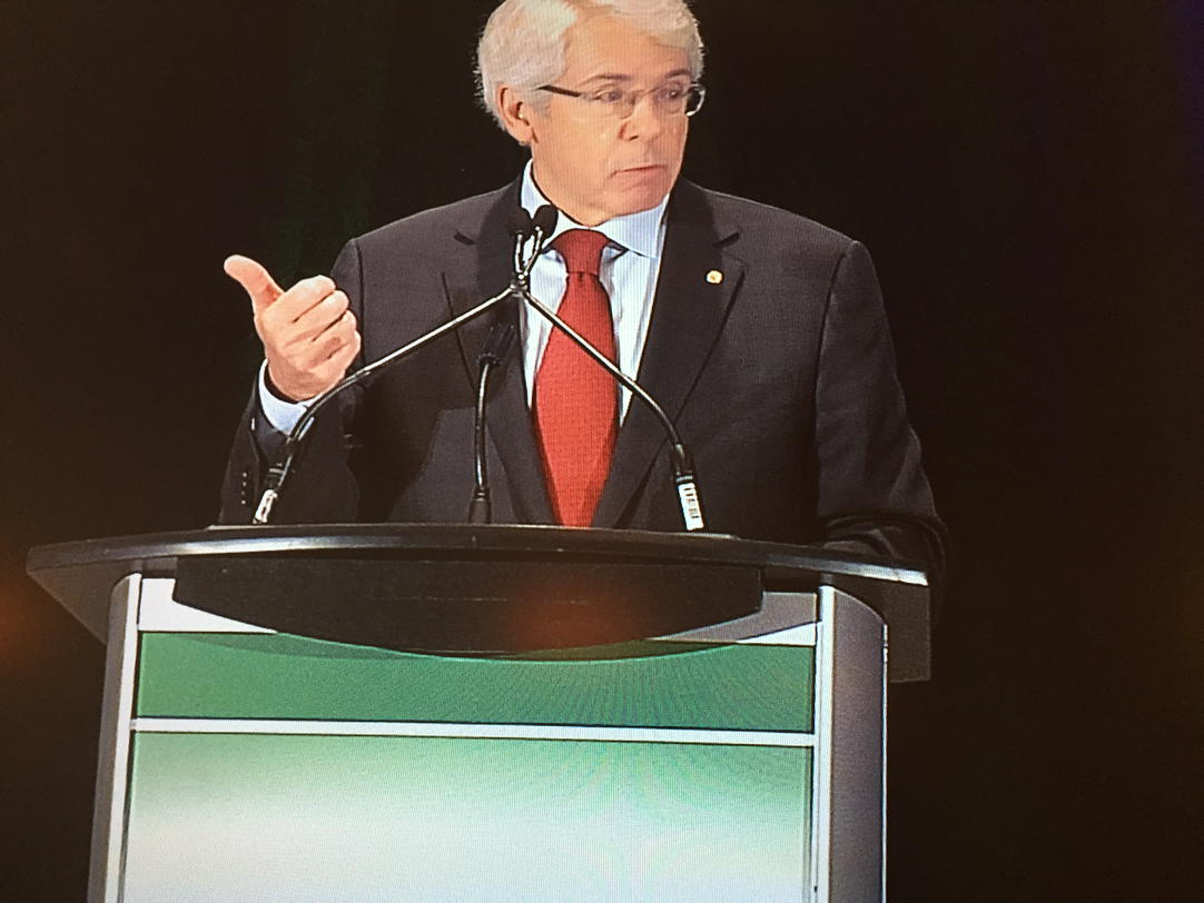 Canadians with an advisor are more optimistic about their financial future- Dean Connor <a href="/SunLife/">Sun Life</a> #AdvocisSym2015
