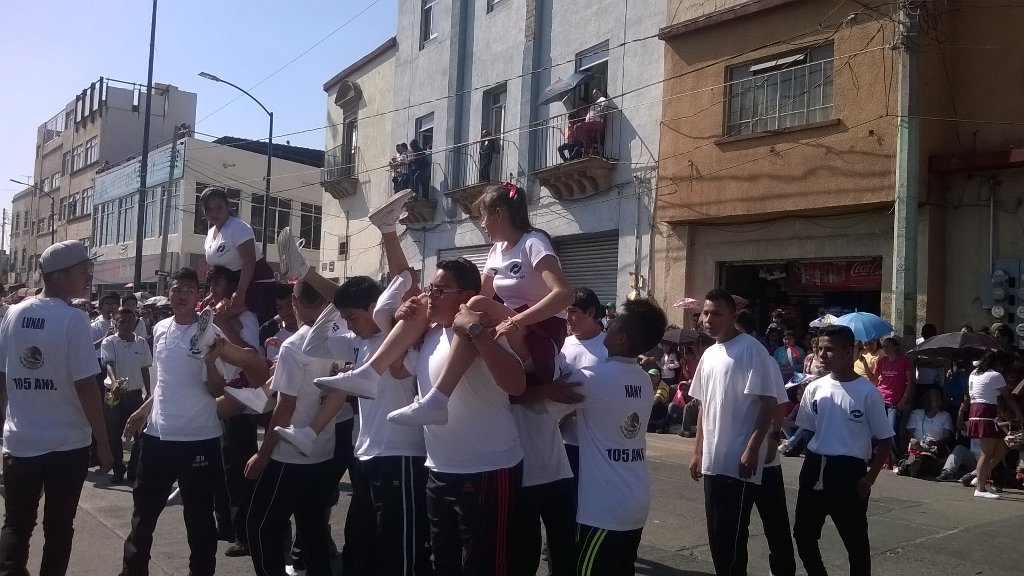 irapuatogob's tweet photo. ENMSI, CBTis, UQI, Liceo Cervantino, Cecyte, Conalep y más instituciones presentes en el Desfile #RevoluciónMex https://t.co/j31vWn6beI