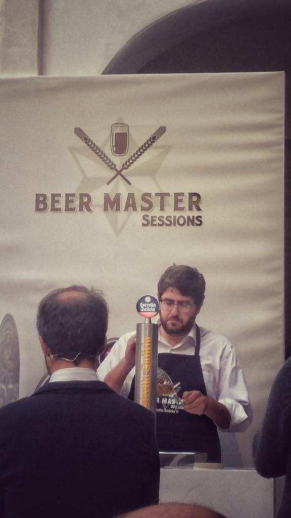 Ephetasevilla's tweet photo. Hoy Epheta se ha trasladado a Málaga para participar en el Campeonato Nacional de tiraje de @estrellagalicia https://t.co/w6SBvAN9Di