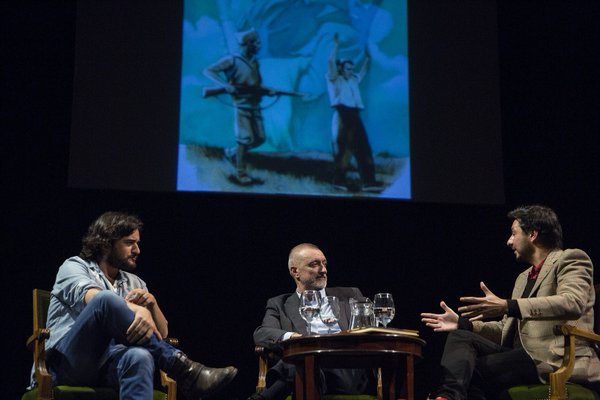 elmundoes's tweet photo. Pérez-Reverte sobre Paris: 'Cuando uno no teme más que a Dios es capaz de cualquier cosa' https://t.co/HrvgtXVUjn https://t.co/LzsTcdNfXA