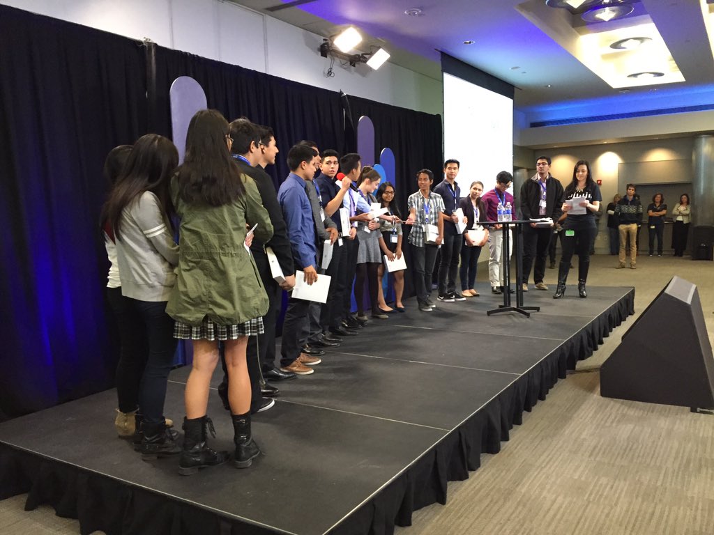 ReneeYao1's tweet image. .@rubaborno announcing 4 teams of winners at #CiscoSTEM :)