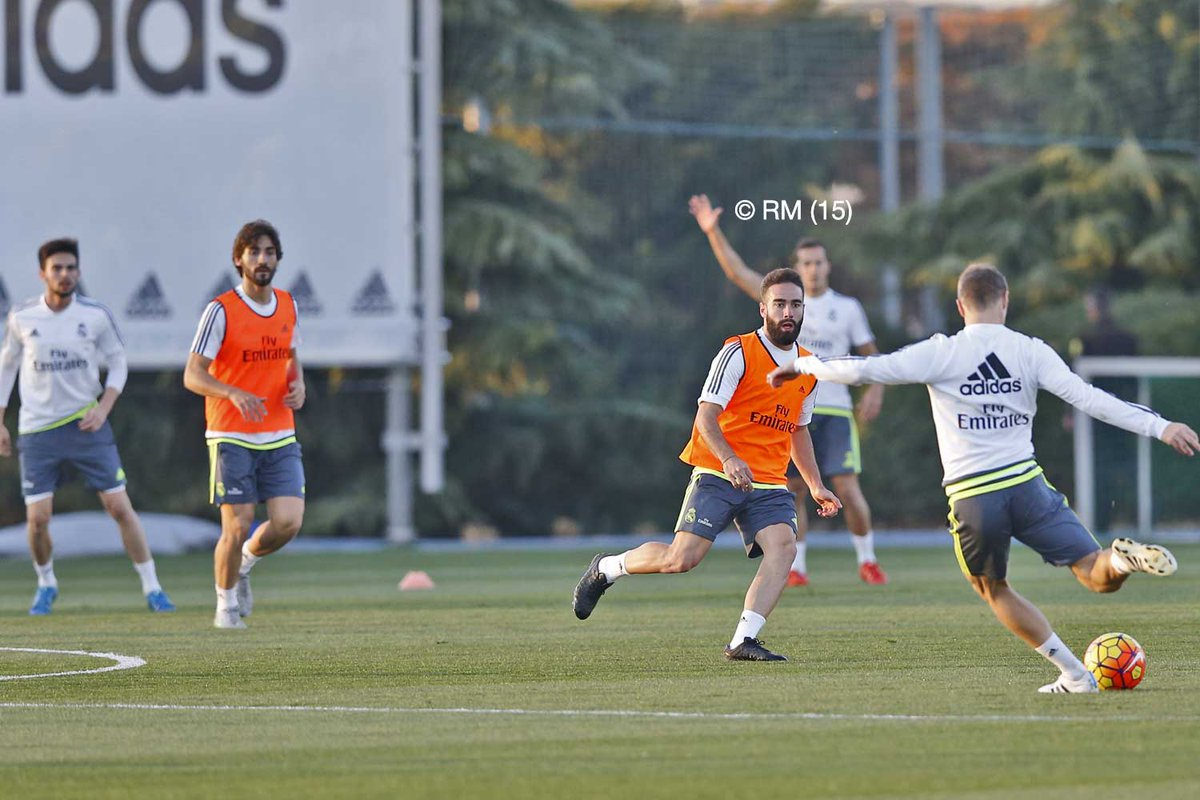 The team returned to work at #RMCity this afternoon as they continued preparations for El Clásico.

#RMClasico