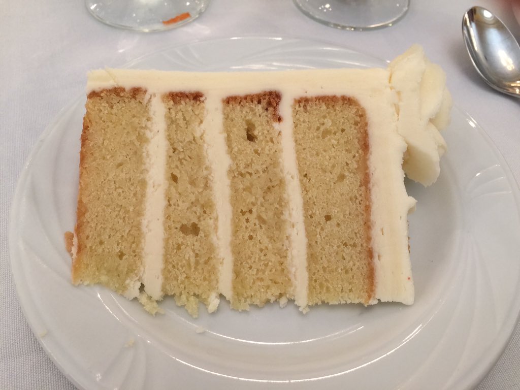 kimberly_crabb's tweet photo. Worth the drive to SA! Delicious 50th anniv cake for parents. So good no leftovers 😟Thanks @BIRDbakerySA @EChambers https://t.co/RNftJuE8Gf