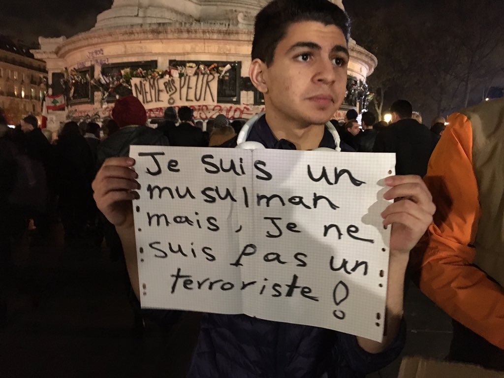 paulgypteau's tweet photo. Place de la République https://t.co/RRhSz18SHa