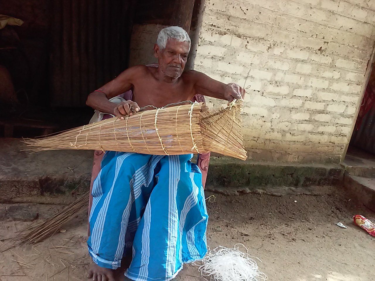 Keerthi Sri on X: Traditional Fishing gear @Ercrish
