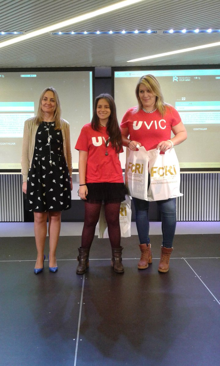 UDivulga's tweet photo. L'equip de la @UVic_UST @uvic_news guanya el #RYM2015 interuniversitari en la final contra la @BarcelonaTech https://t.co/xSe8JgqVhl