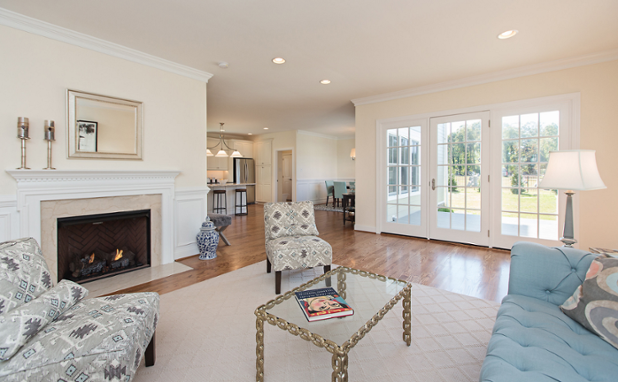MainLinereBUILD's tweet photo. Cozy vibes at Gladwyne Commons. Note: this single-family unit is #forsale. #WalkThrough #Conversion #MainLineReBuild https://t.co/1lmOQdLHkT