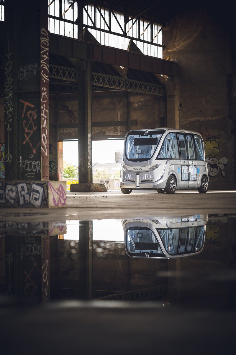 MarcHoag's tweet image. @therealautoblog @AutoblogGreen @LeftlaneNews @ElectrekCo: @navyatechnology #driverlessbus innovately.wordpress.com/2015/11/16/eve…