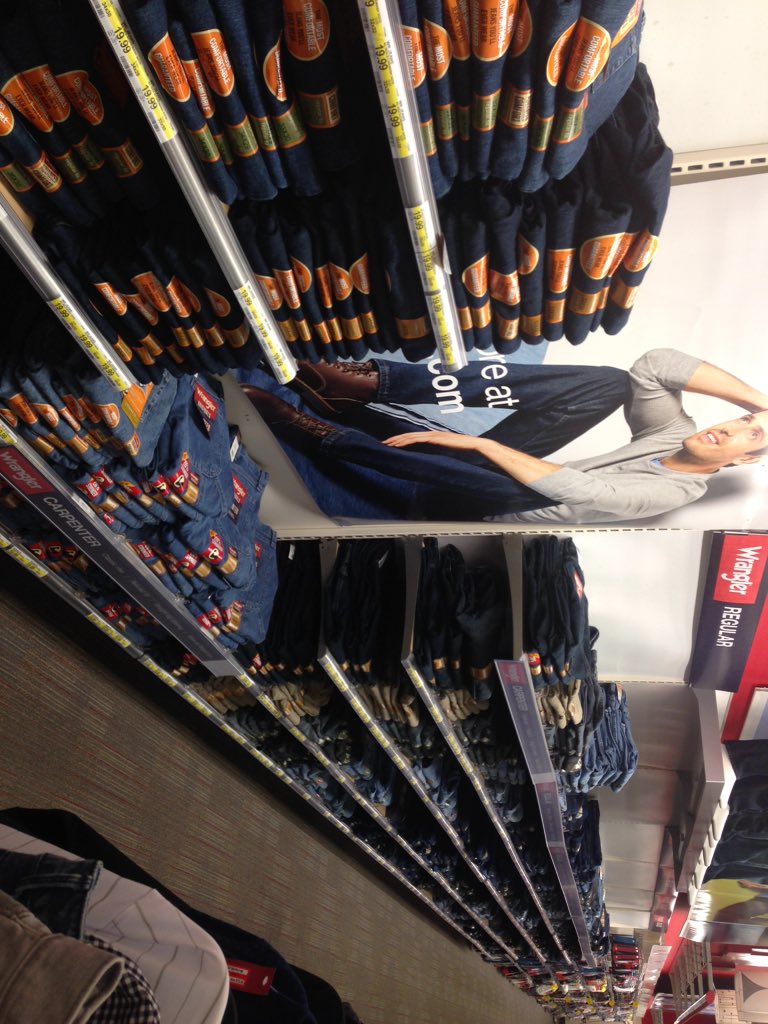 Brand and in stock at 1251!!
#stepaniejeanqueen!