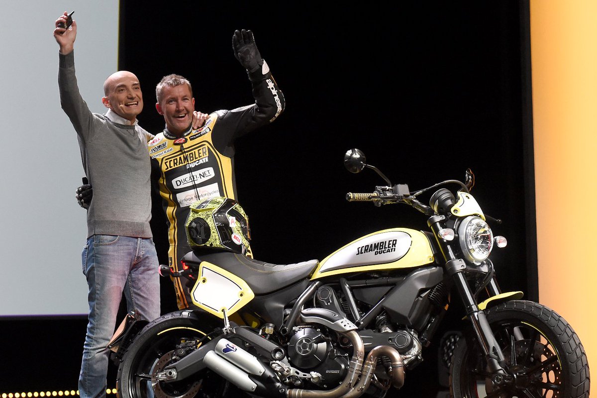 DucatiMotor's tweet photo. Thank you to our Ducati riders, on stage During the Ducati World Première.
#DucatiLive #Ducati2016 #DucatiBikes https://t.co/aOLICbUfOd