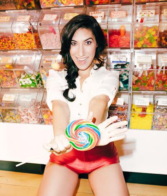 PopmaniaTV tweet picture