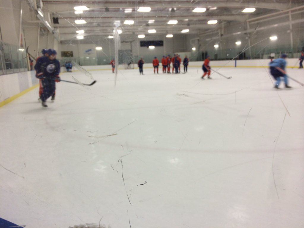 My students &amp; I loved seeing the <a href="/EdmontonOilers/">Edmonton Oilers</a> this morning! #yeg