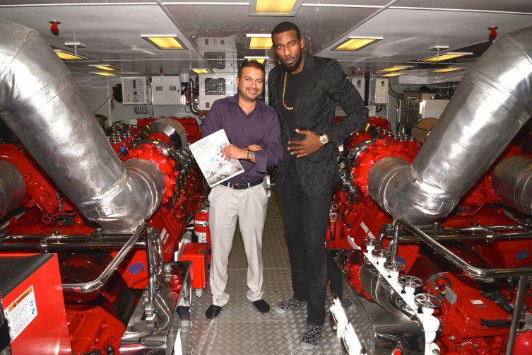 #HauteLiving, <a href="/PalazzodelSol/">Palazzo Del Sol</a>, &amp; <a href="/ZacapaRum/">Zacapa Rum (Official)</a>’s Dinner Aboard Super Yacht Usher in #MIA
ow.ly/UI0Qc