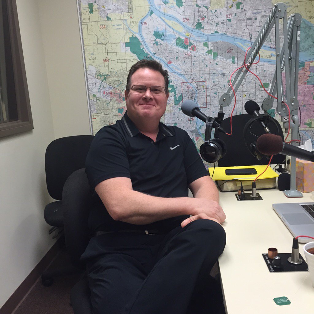 Tim Moore <a href="/42nate1/">Tim Moore</a> is behind the mic and ready to hit the air for @RoseCityForum 12-1 PM 503-242-1330