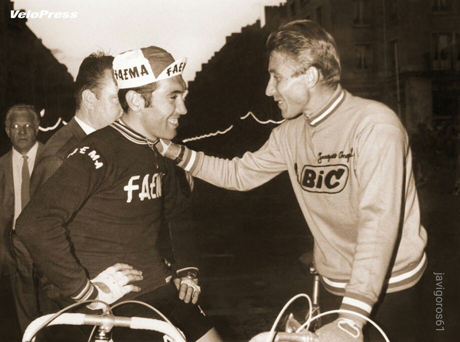 MaesPilsRokado's tweet photo. Merckx & Anquetil 1968. (Shoulder to Shoulder/Pez) #cycling #UCI2015 #UCICXWC https://t.co/SieGVFzu8Z