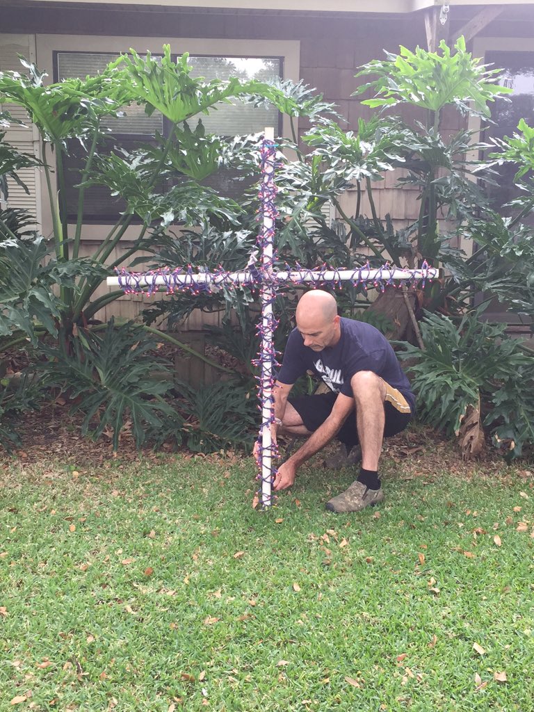 margust1124's tweet photo. @FFRF you won't break the faith of Port Neches residents #saveourcross https://t.co/zAGdC0FkR8