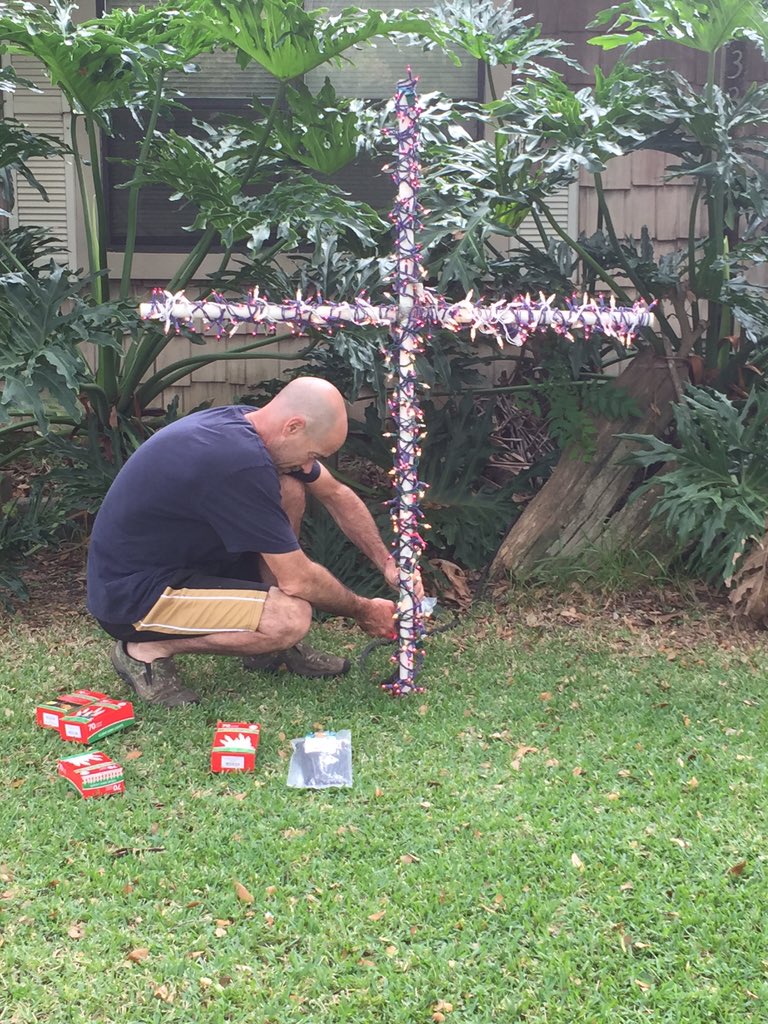 margust1124's tweet photo. @FFRF you won't break the faith of Port Neches residents #saveourcross https://t.co/zAGdC0FkR8