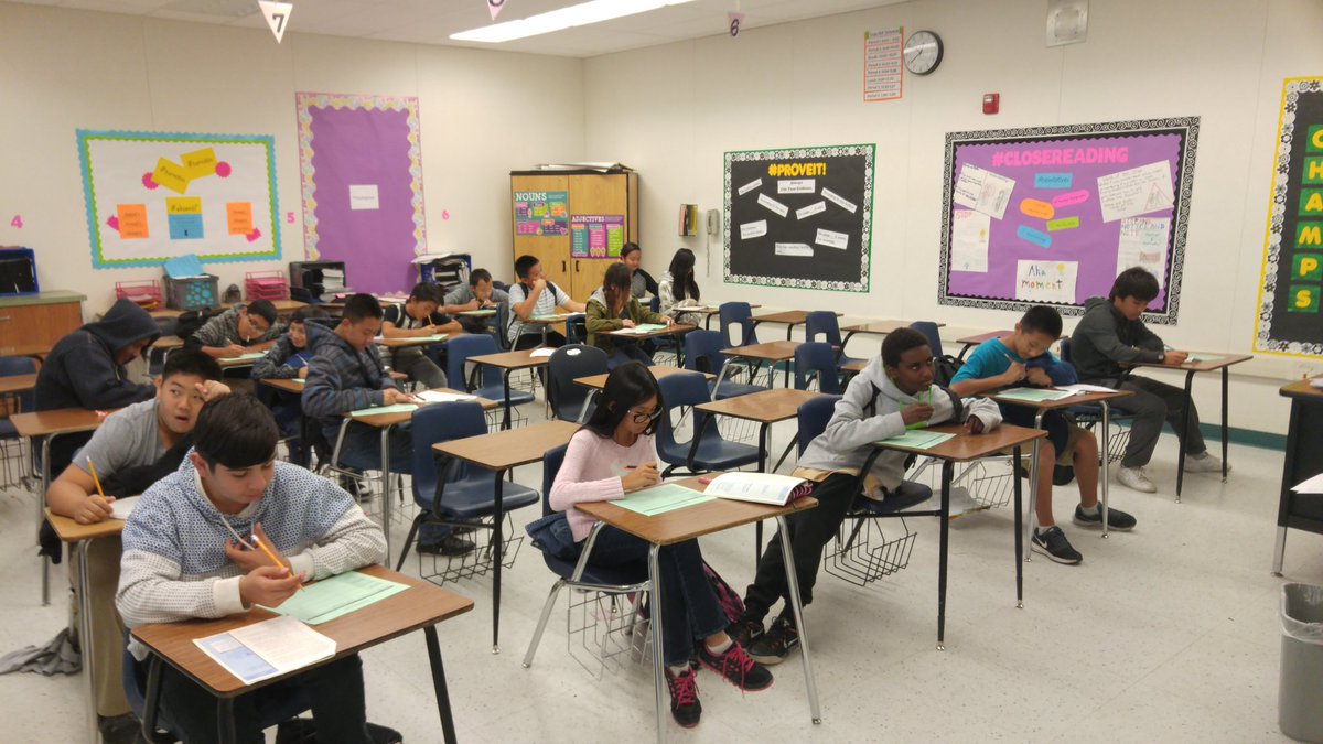 Tioganation's tweet photo. Students making up work at lunch to reach proficiency. #tioga #proficiencygrading https://t.co/sce9iHnZ4l