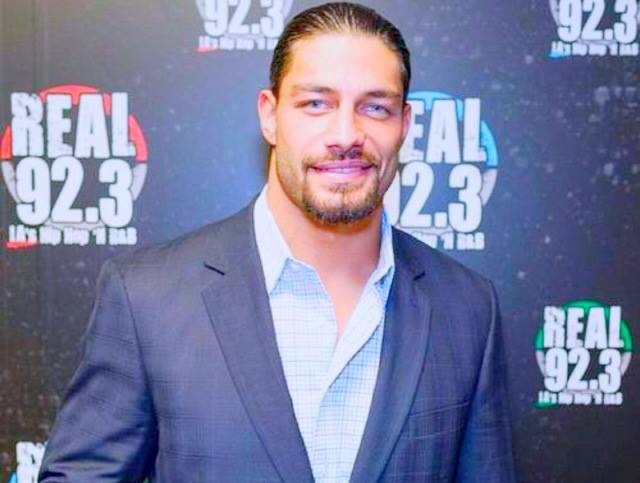 LeeshaNDessy's tweet photo. #RomanReigns #RomanEmp #Raw #CheerLoudSignsUp @WWERomanReigns @Roman_567 @Dean_Ambrose82 @airstream52 @shady926 https://t.co/3d2VfKfs2Z