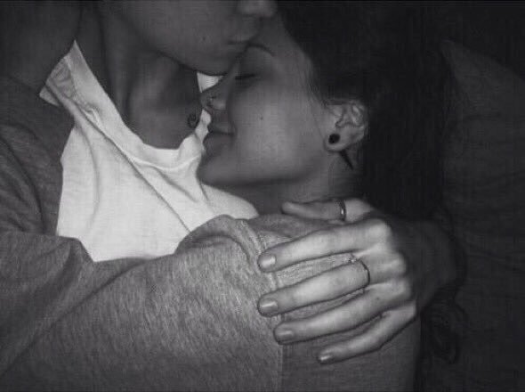 MinuteAmour's tweet image. Il y a des tas d'étoiles dans le ciel mais tu es la seule étoile qui brille à mes yeux