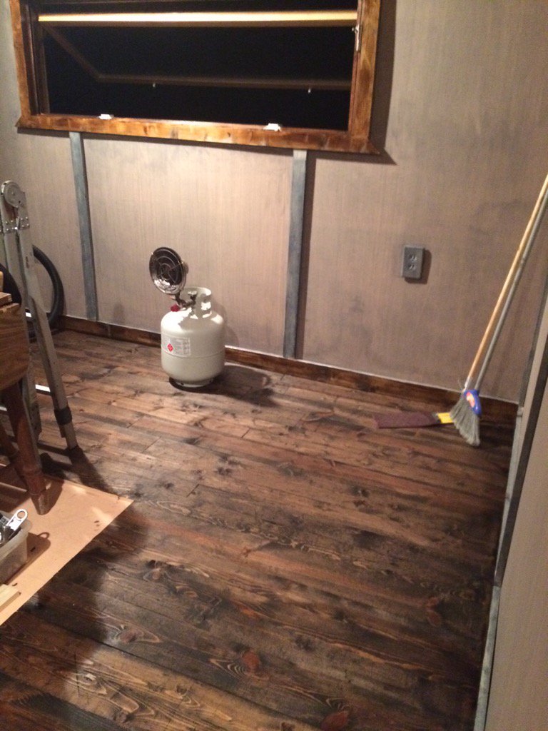 pojecttree's tweet image. Stained everything.. Wow lil light headed😲😲😲😲