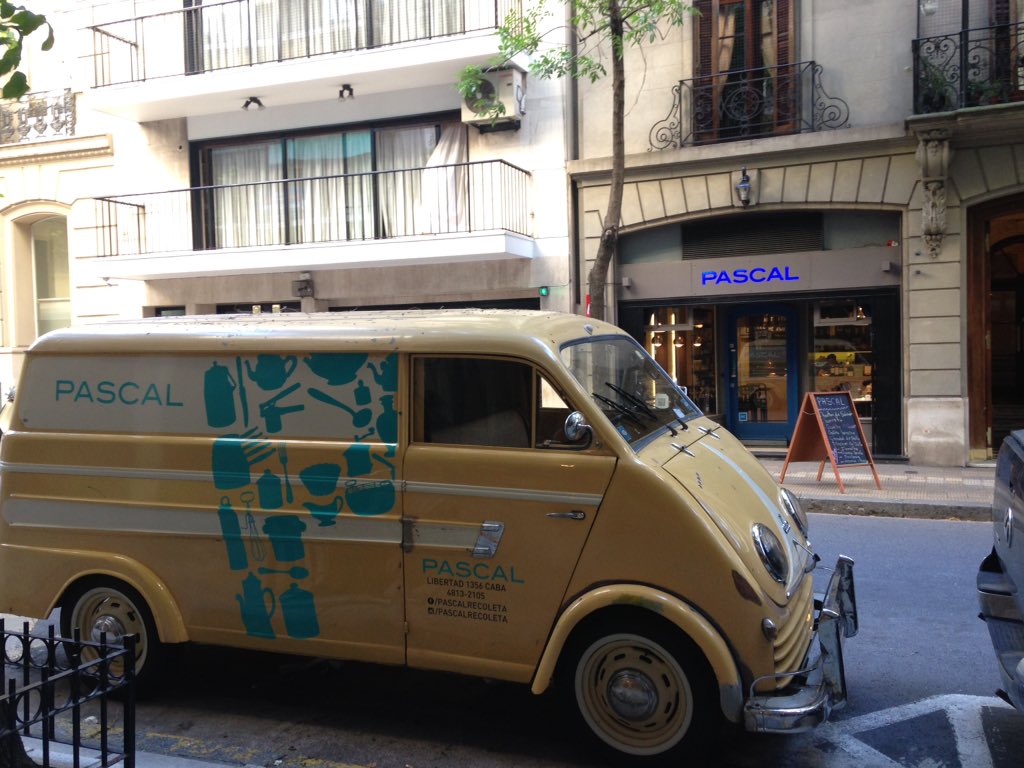 franciscodotto's tweet image. #PASCALTRUCK #EVENTOS #CLASICOS #CATERING pascalrecoleta@gmail.com #Tel48132105 @PascalRecoleta