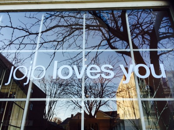annemariedavid's tweet photo. As I was walking in Brookline Village today, this message on a storefront window made me smile ear to ear. https://t.co/w4Xtgnzev1
