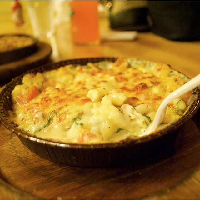 BlocktoBlockNYC's tweet photo. Another cheesy look at Sarita's… https://t.co/5KnuHhpzfW #eastvillage #murrayhill #eeeeeats #macandcheese #eatsmac https://t.co/Oze7l5MLle