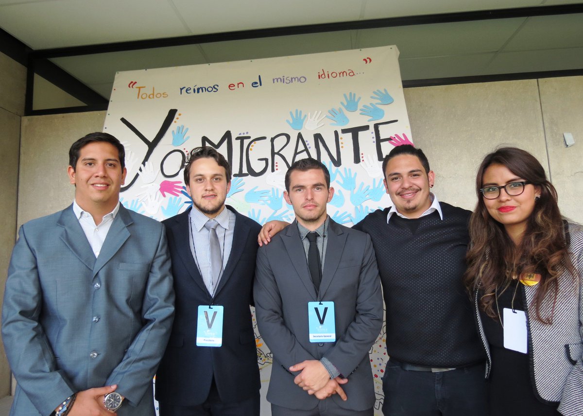 UniversidaddelAzuay (@uazuay) on Twitter photo Clausura y premiación de la V edición de <a href="/UDAMUN/">ModelUnitedNations</a> bit.ly/1LiBZba #somosUDA #corresponsalesUDA Clausura y premiación de la V edición de <a href="/UDAMUN/">ModelUnitedNations</a> bit.ly/1LiBZba #somosUDA #corresponsalesUDA