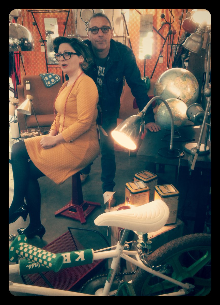 LinstantTChalon's tweet photo. @LinstantTChalon en mode #vintage #rétro #Chalon https://t.co/yw6DGk816Z