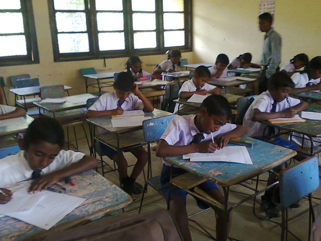 Givology's tweet photo. Help fund @TeaLeafTrust1 renovations for their Centre for Professional Dev in Sri Lanka.  https://t.co/t30w1GQQ3Z https://t.co/emNku4VrOr