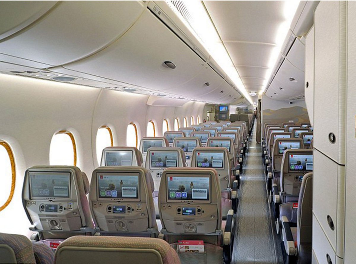 TravelLeisure's tweet photo. See which airline removed first class to accommodate their new 615-seat airplane design: https://t.co/bvg3fIgM2M https://t.co/PkpKzNYCBf
