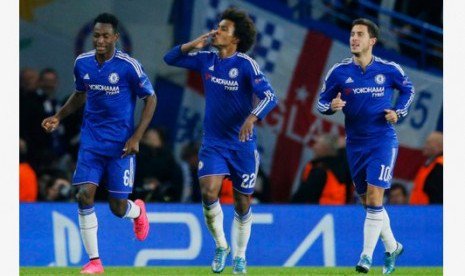 indotrending's tweet photo. Chelsea 2-1 Dynamo Kiev, hasil yang melegakan untuk Chelsea #LigaChampions2015 https://t.co/gjfa5wjQxA