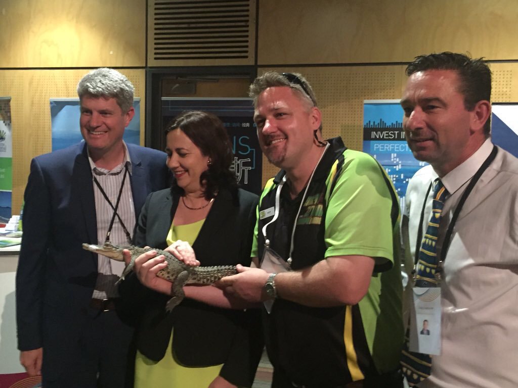 a_palaszczuk's tweet image. Meeting locals and making friends in #Cairns during the #NQESummit with @StirlHinchliffe &amp;amp; @CraigCrawfordMP #qldpol