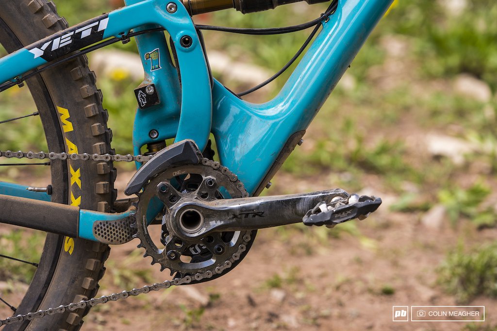 RideShimano's tweet photo. .@PinkBike checks in with @JaredGraves and his @YetiCycles SB5C from @World_Enduro > https://t.co/xKwpp61EtO https://t.co/BCHQCrZzMm