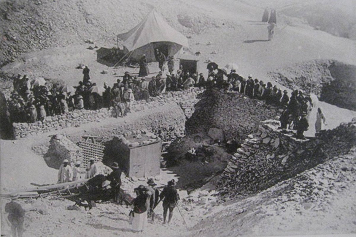 HistoryBureau's tweet photo. The entrance to King Tut's tomb was discovered on this day in 1922 https://t.co/DvKrbMlLay