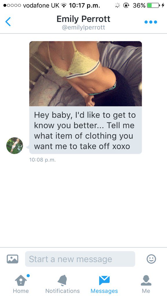 Harriet__nz's tweet photo. I fucking hate her @emilylperrott https://t.co/knJdebHf9k