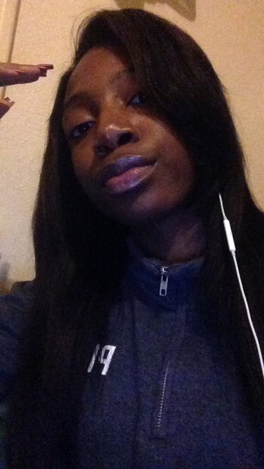 Watch 💛's leaked NSFW photo on TwXstars