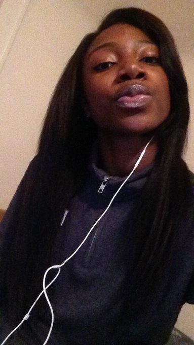 Watch 💛's leaked NSFW photo on TwXstars