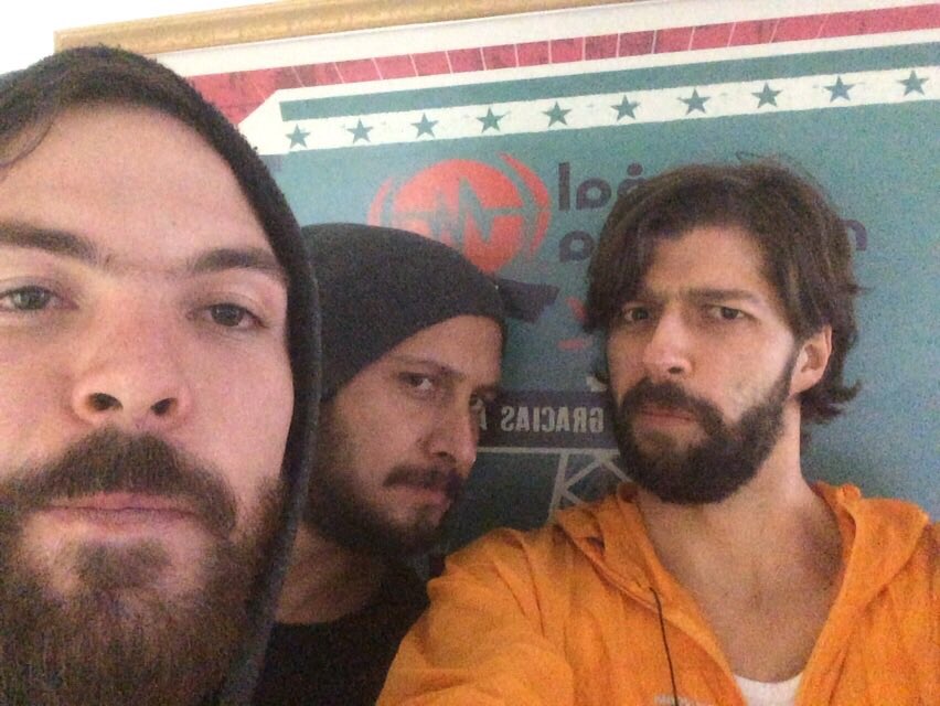 radionicafm's tweet photo. ¡@Ohlaville está en #LaClase! #AlAire @andresierra12, @mateoparisb y @AndresToroD destapando en "Anaranjado". https://t.co/jpEqsxwf8D