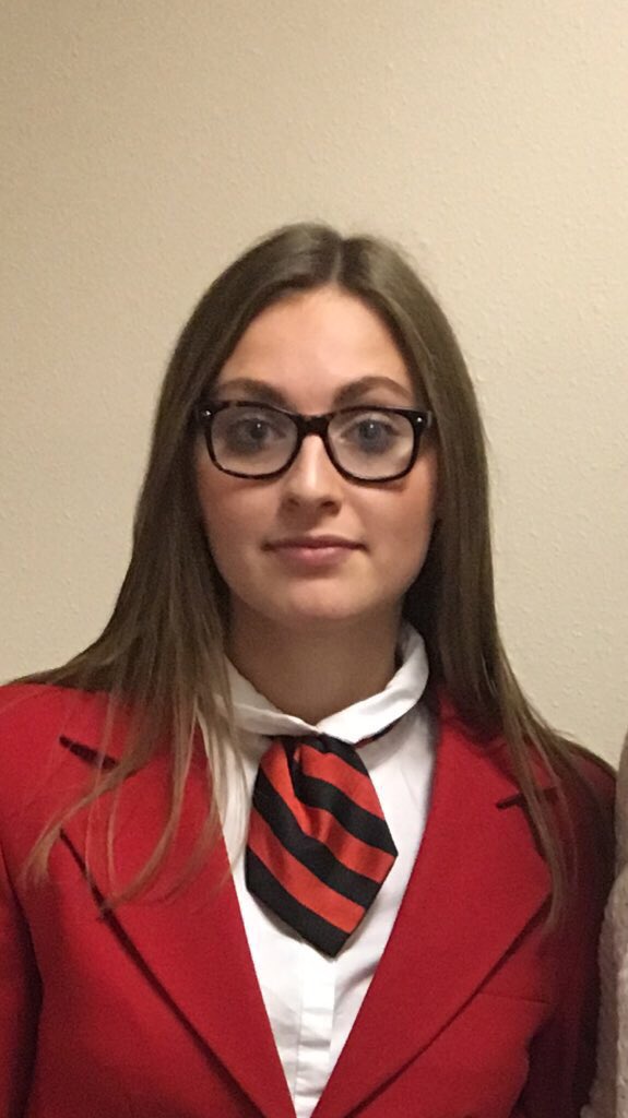 Samantha_N1's tweet photo. My face when you say you don't know what fccla is. #GoForTheRedND
(Also, pictures are hard for me as you can see) https://t.co/Y37NnsVUHT