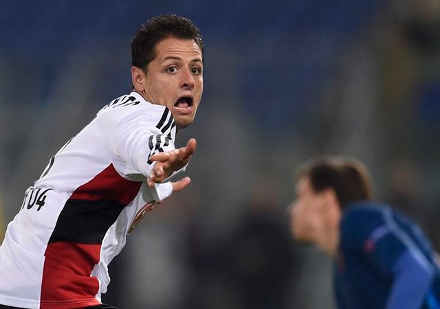 ClaroSports's tweet photo. Gol de Chicharito no evita derrota del #Leverkusen; LayÚn marca con #Porto Los goles AQUÍ - https://t.co/8JpGudMFTH https://t.co/s7QGf2r35T