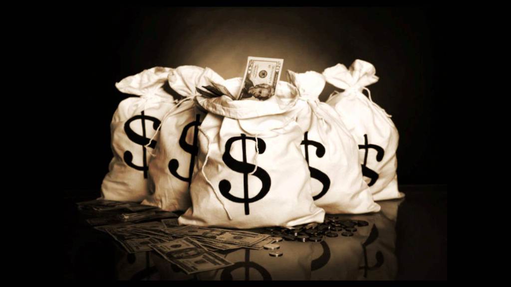 risingentre's tweet photo. The 1% Now Owns Half Of All The Wealth In The Entire World https://t.co/FAmUh8TnQf https://t.co/VpV6Xwt3Ie